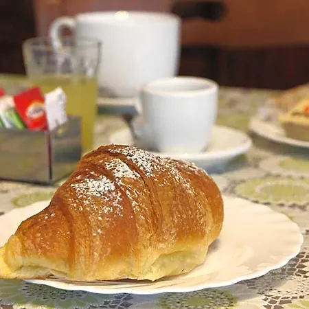 De Angelis Bed & Breakfast 4*